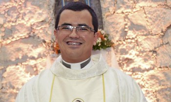 Padre José Raimundo é pároco da Catedral Nossa Senhora de Fátima em Paulo Afonso-Bahia.