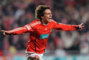 Hoje no Benfica, David Luiz é pretendido por grandes europeus