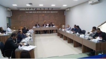 Plenário da Câmara Municipal de Paulo Afonso.Plenário da Câmara Municipal de Itapetinga, imagem 