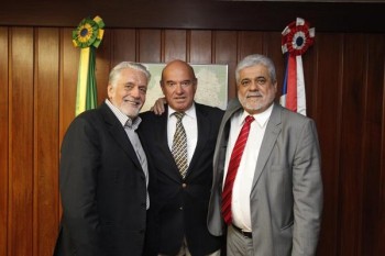 Governador Wagner, Anilton(c) e o dep. Paulo Rangel