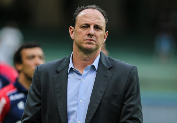  Rogério Ceni deve ser convidado a deixa o comando técnico do Bahia 