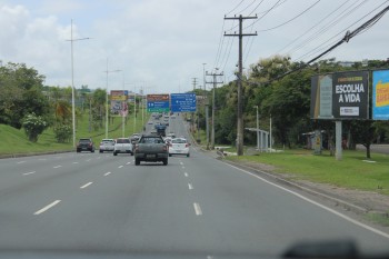 Fluxo maior nas rodovias estaduais e federais no período da páscoa exige cautela