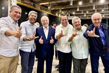 Bacelar participa do lançamento da pré-candidatura de Lula em SP