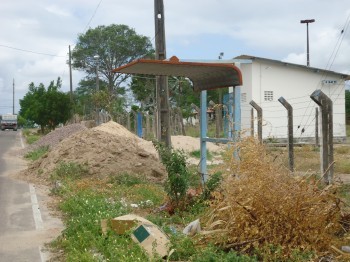 Parada de ônibus na região do bairro Centenário