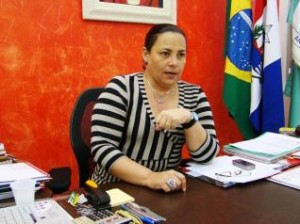 prefeita Sânia Tereza está presa, acusada de matar adversário