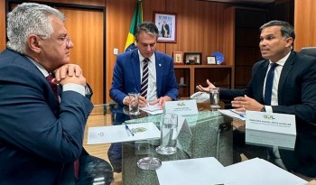 Reunião em Brasília com Bacelar, Camilo e Marconi.